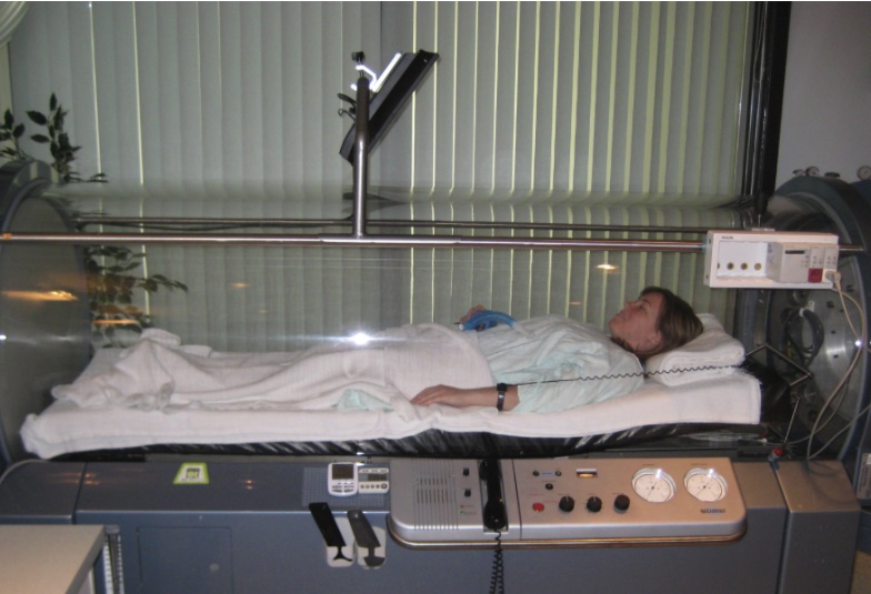 hyperbaric oxygen chamber